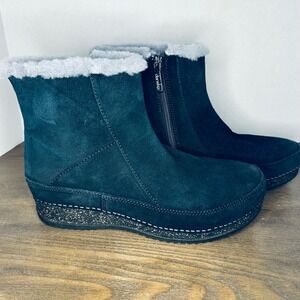 Dansko Black Mitzy Burmished Suede Sheep Fur Lined Wedge Ankle Boots Size 40 9.5